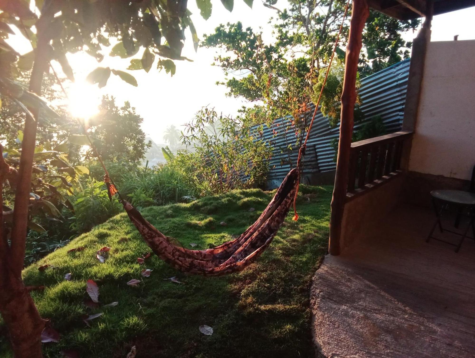 El Nido Bayview Apartment Room photo